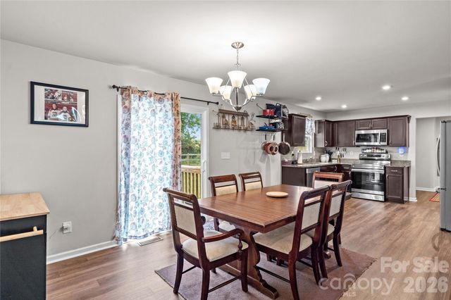 104 Sandtrap Drive, Statesville, NC 28677