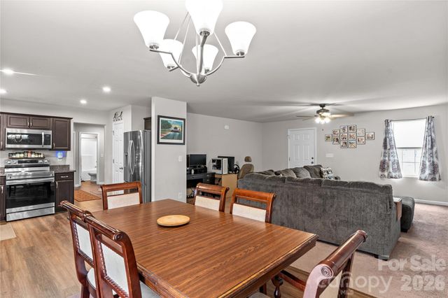 104 Sandtrap Drive, Statesville, NC 28677