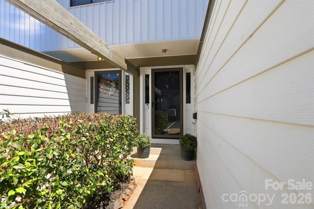 3703 Winding Creek Lane, Charlotte, NC 28226