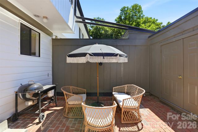 3703 Winding Creek Lane, Charlotte, NC 28226