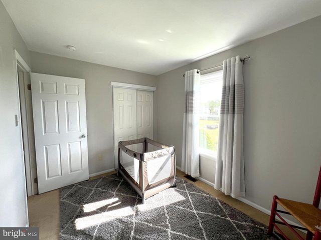 144 W ROBINS RUN W, Swedesboro, NJ 08085