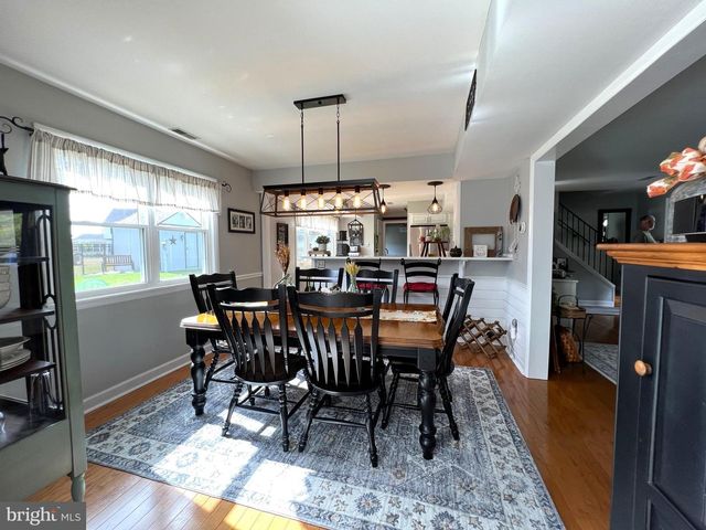 144 W ROBINS RUN W, Swedesboro, NJ 08085