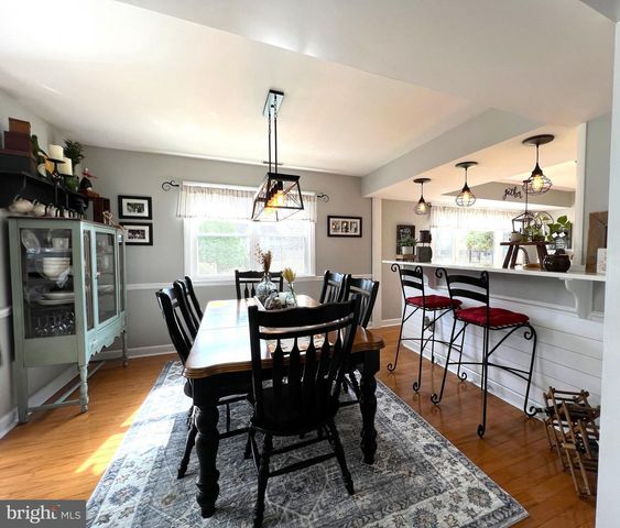 144 W ROBINS RUN W, Swedesboro, NJ 08085