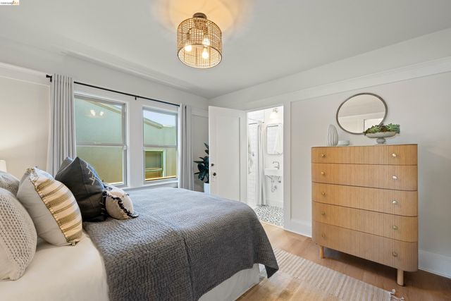 1498 Sonoma Ave, Albany, CA 94706