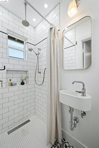 1498 Sonoma Ave, Albany, CA 94706