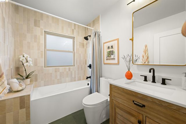 1498 Sonoma Ave, Albany, CA 94706