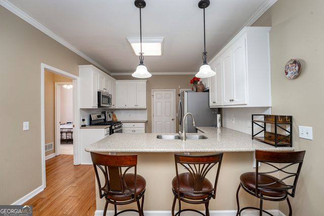 207 Holly Chase Court, Canton, GA 30114