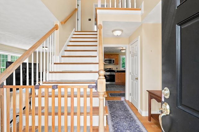 7 Old County Rd, Salisbury, MA 01952