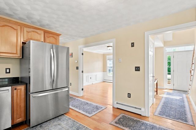 7 Old County Rd, Salisbury, MA 01952