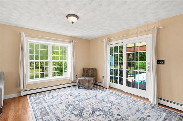 7 Old County Rd, Salisbury, MA 01952