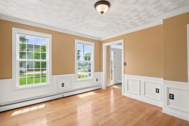 7 Old County Rd, Salisbury, MA 01952