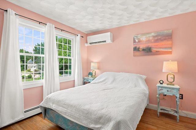 7 Old County Rd, Salisbury, MA 01952