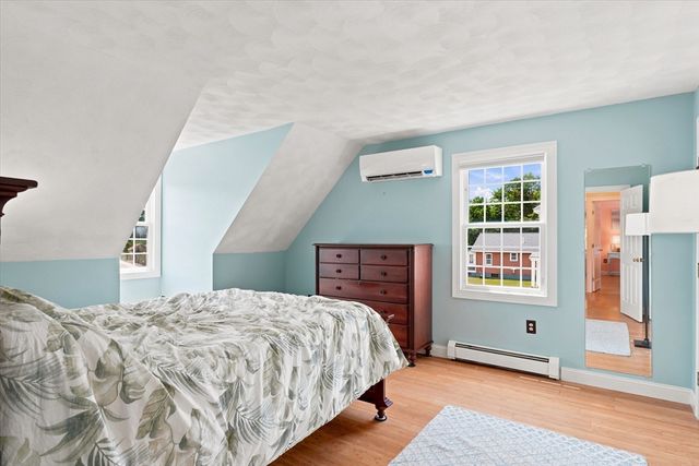 7 Old County Rd, Salisbury, MA 01952