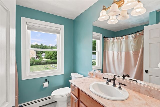7 Old County Rd, Salisbury, MA 01952