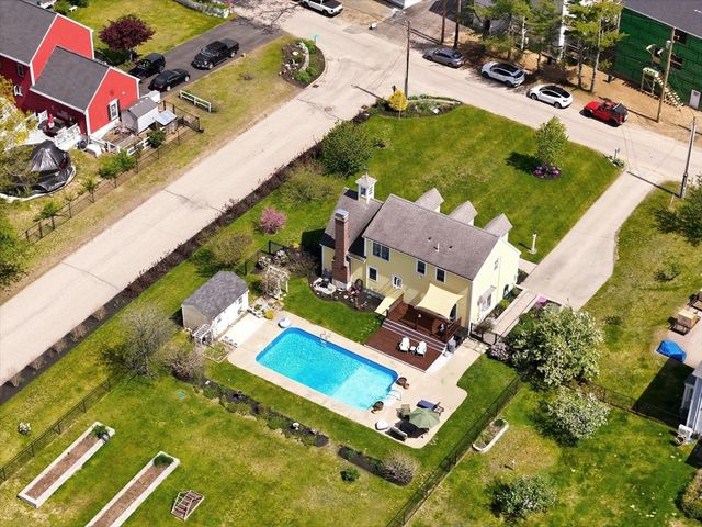 7 Old County Rd, Salisbury, MA 01952