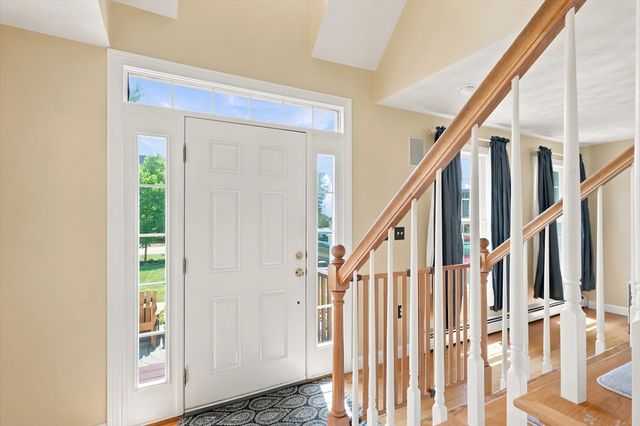 7 Old County Rd, Salisbury, MA 01952