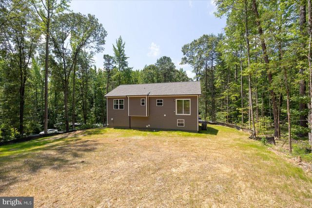 7369 BUCHANAN DR, King George, VA 22485