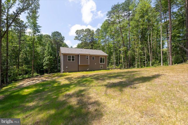 7369 BUCHANAN DR, King George, VA 22485