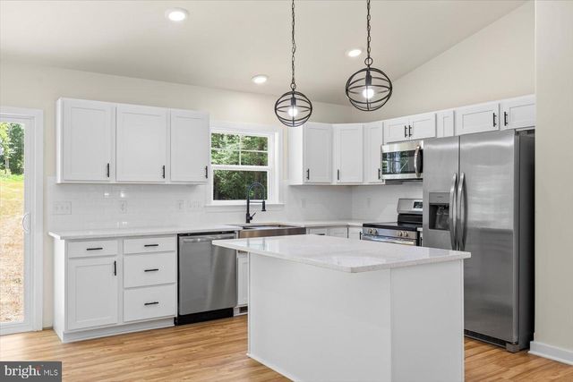 7369 BUCHANAN DR, King George, VA 22485