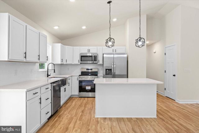 7369 BUCHANAN DR, King George, VA 22485