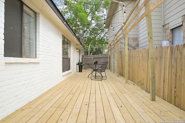 940 Hedgestone, San Antonio, TX 78258