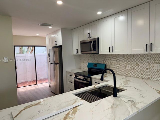 2643 NW 42nd Avenue, Coconut Creek, FL 33066