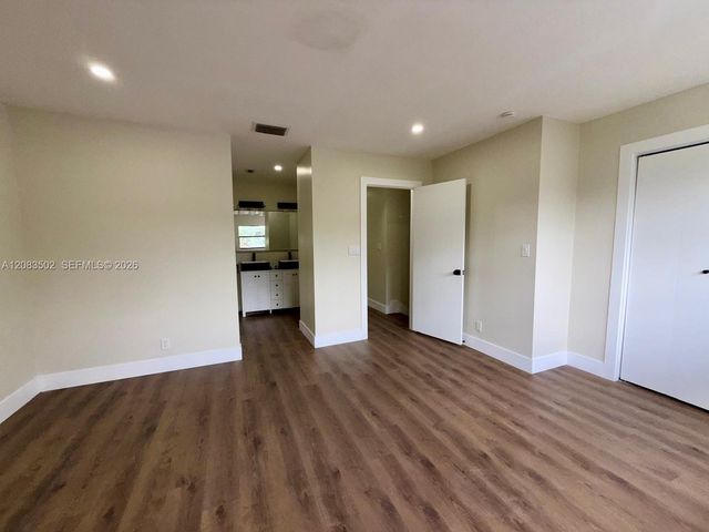 2643 NW 42nd Avenue, Coconut Creek, FL 33066