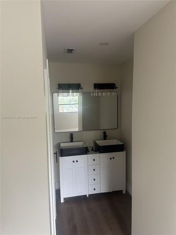 2643 NW 42nd Avenue, Coconut Creek, FL 33066