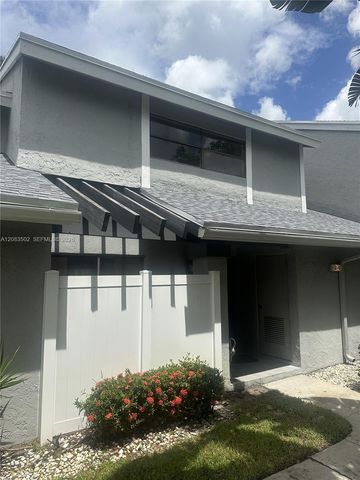 2643 NW 42nd Avenue, Coconut Creek, FL 33066