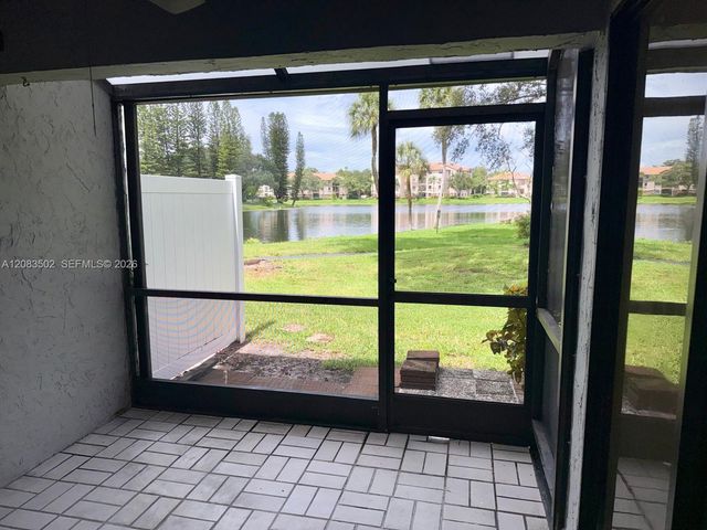 2643 NW 42nd Avenue, Coconut Creek, FL 33066