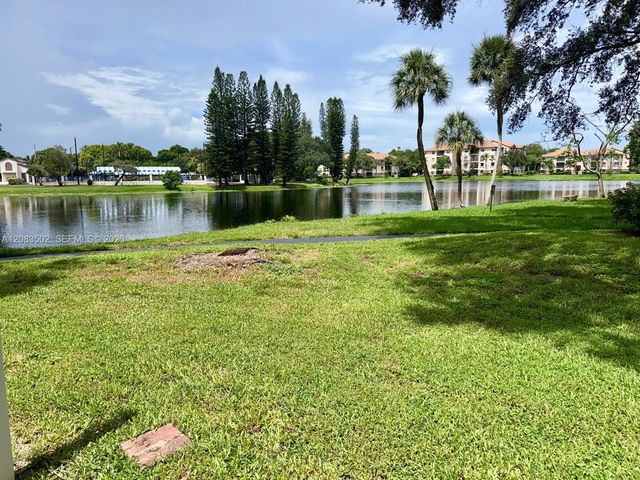 2643 NW 42nd Avenue, Coconut Creek, FL 33066