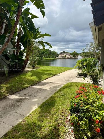 2643 NW 42nd Avenue, Coconut Creek, FL 33066