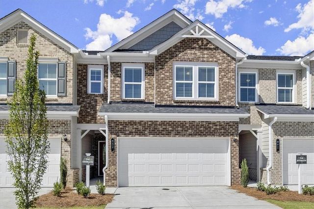821 Leraes Way, Loganville, GA 30052