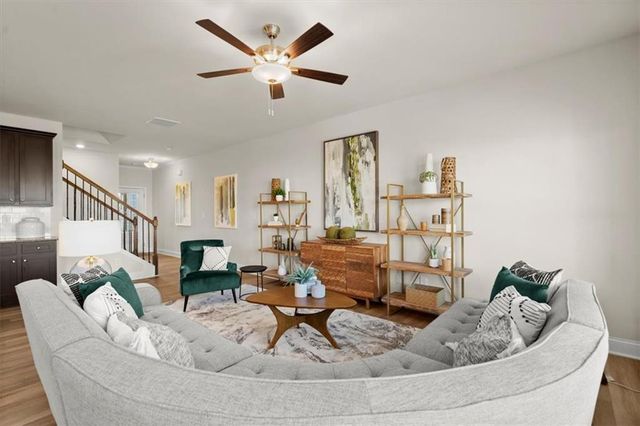 821 Leraes Way, Loganville, GA 30052