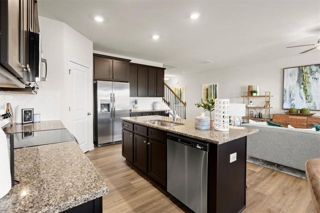 821 Leraes Way, Loganville, GA 30052