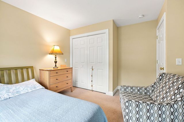 40 Settlers Lane, Hyannis, MA 02601