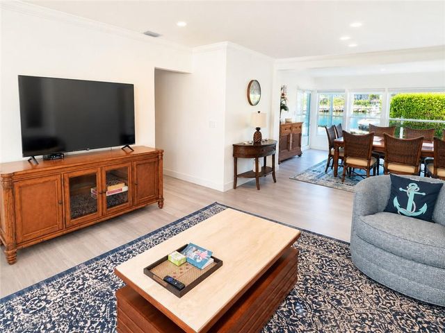 467 Balsam CT, Marco Island, FL 34145