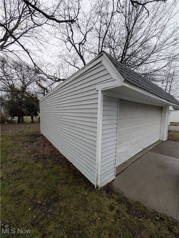 5219 Joseph Street, Maple Heights, OH 44137