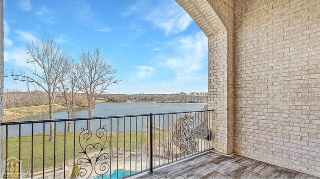 2064 Sloan Lake Dr., Jonesboro, AR 72404