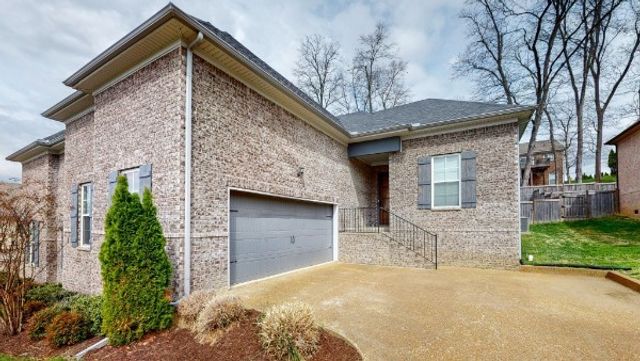164 Cobbler Cir, Hendersonville, TN 37075