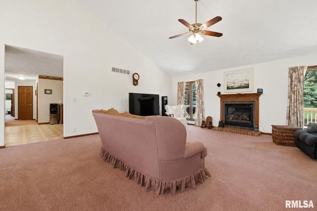 7807 W ROSEWOOD Court, Edwards, IL 61528
