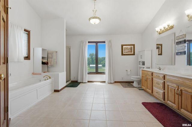 7807 W ROSEWOOD Court, Edwards, IL 61528