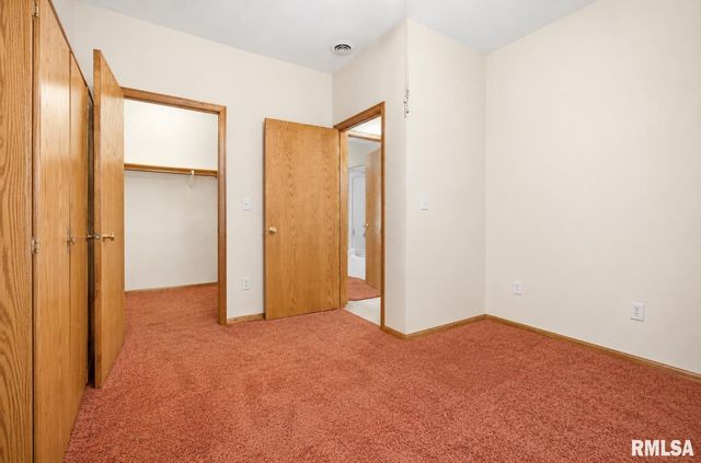 7807 W ROSEWOOD Court, Edwards, IL 61528