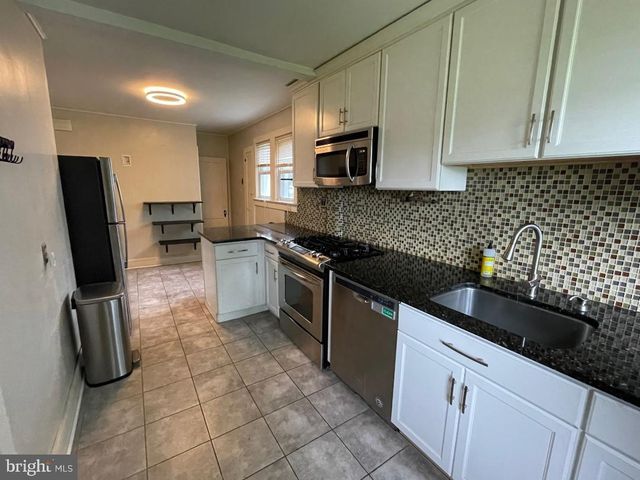 721 MAYFLOWER AVE, Lawrenceville, NJ 08648