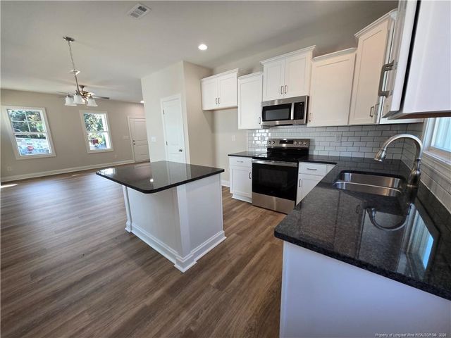 200 Jenkins Street, Dunn, NC 28334