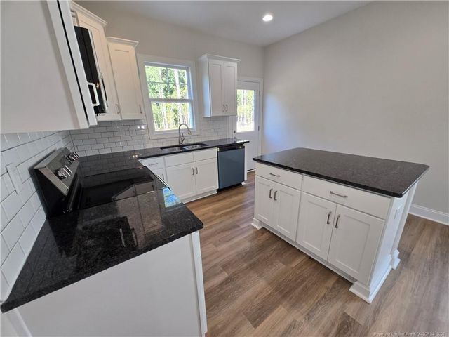 200 Jenkins Street, Dunn, NC 28334