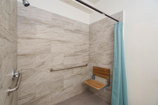 1020 N Riverside Drive 4, Pompano Beach, FL 33062