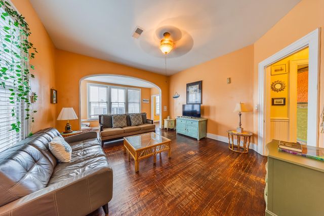 2404 Bernardo De Galvez, Galveston, TX 77550