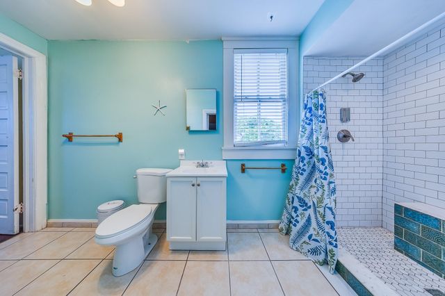 2404 Bernardo De Galvez, Galveston, TX 77550