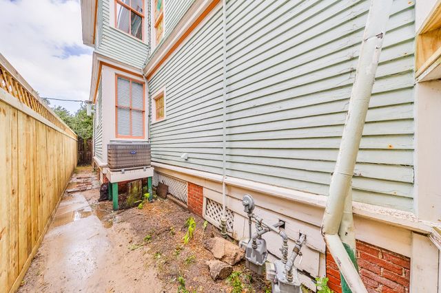 2404 Bernardo De Galvez, Galveston, TX 77550